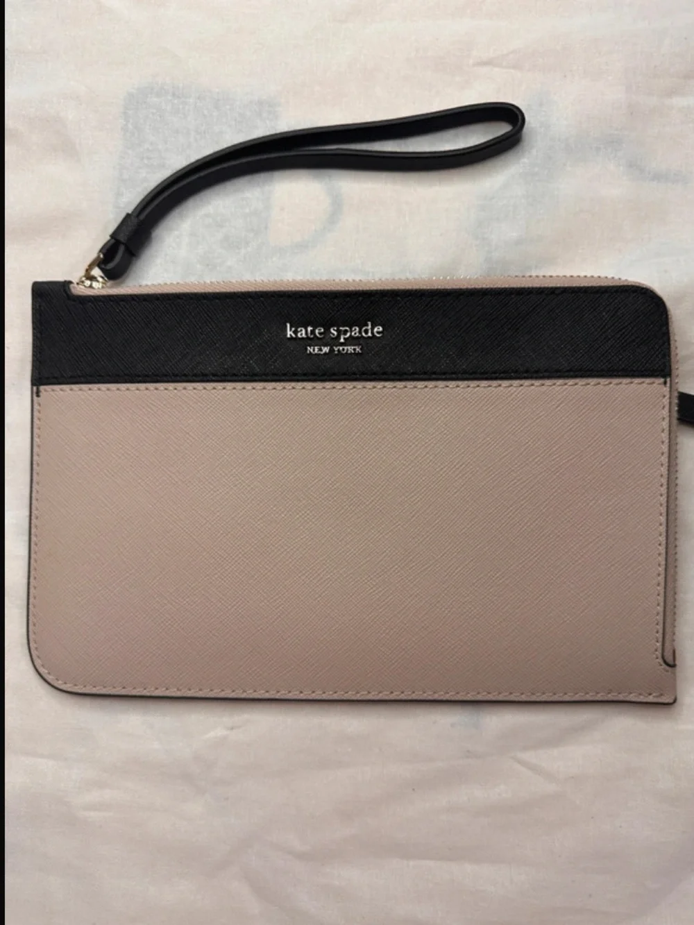 kate spade Blush Pink and Black Saffiano Wristlet NWOT